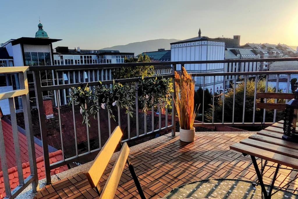 Panoramic Loft In The Citycenter *